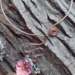 Torques de cobre de estilo celta. Collar de cobre hecho a mano - Joyería de cobre - Joyería celta