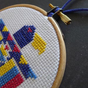 Decoration Drum frame to embroider with Indian eagle cross stitch image 2