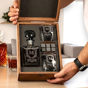 Whiskey Decanter Set Personalized, Personalized Gifts for Him, Wedding Gifts for Couple Engraved Bourbon Decanter Set Boyfriend Gifts