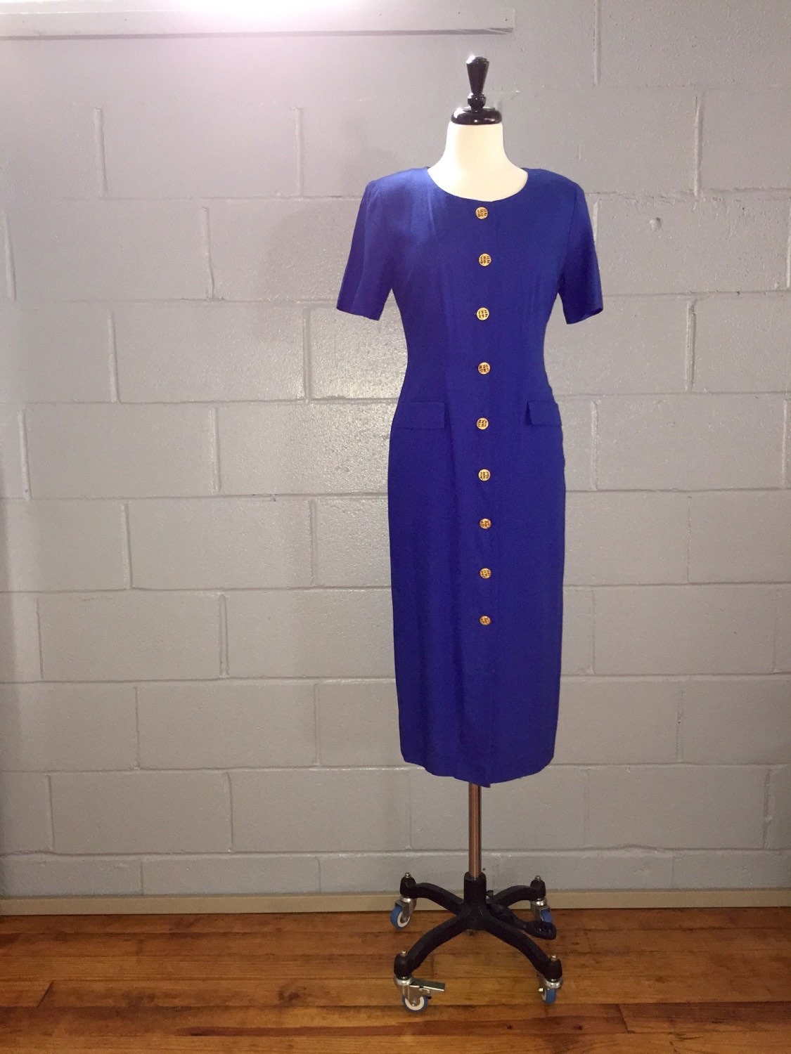 button down fitted dress