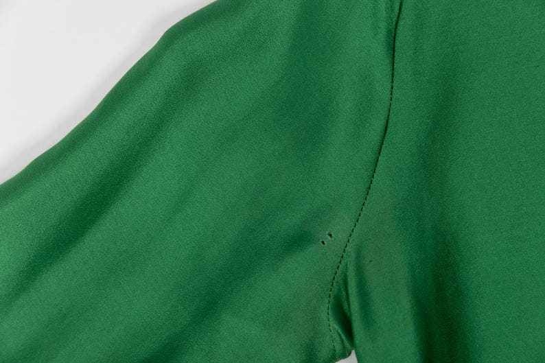 Oversized Silk Blouse Emerald Green 90s Vintage Shirt Embroidered Top L XL