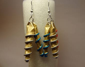 Earrings made of nespresso coffee capsules 3 golden spirals, turquoise, white and pink edge.