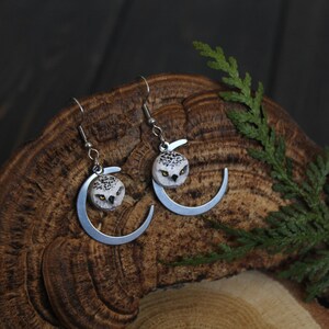 Snow Owl Earrings, Arctic Owl Jewelry, White Owl Dangle and Drop Earrings, Owl Moon Spirit Jewelry, Owl Totem Earrings zdjęcie 3