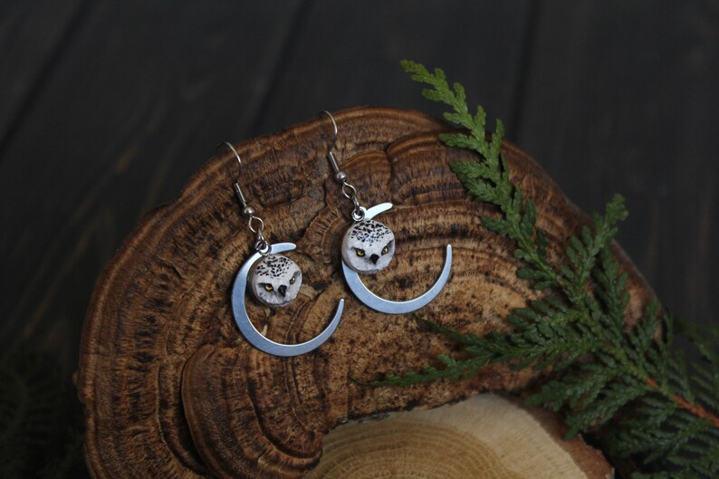 Snow Owl Earrings, Arctic Owl Jewelry, White Owl Dangle and Drop Earrings, Owl Moon Spirit Jewelry, Owl Totem Earrings zdjęcie 3