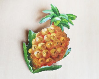 Brooch tropical pineapple, brooch unisex, nostalgic jewelry, brooch die cut scrap on wood.