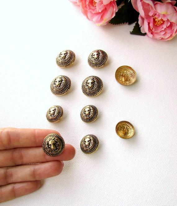 Blue Bobble Buttons 25mm Large 4 Buttons for £2.50-25mm