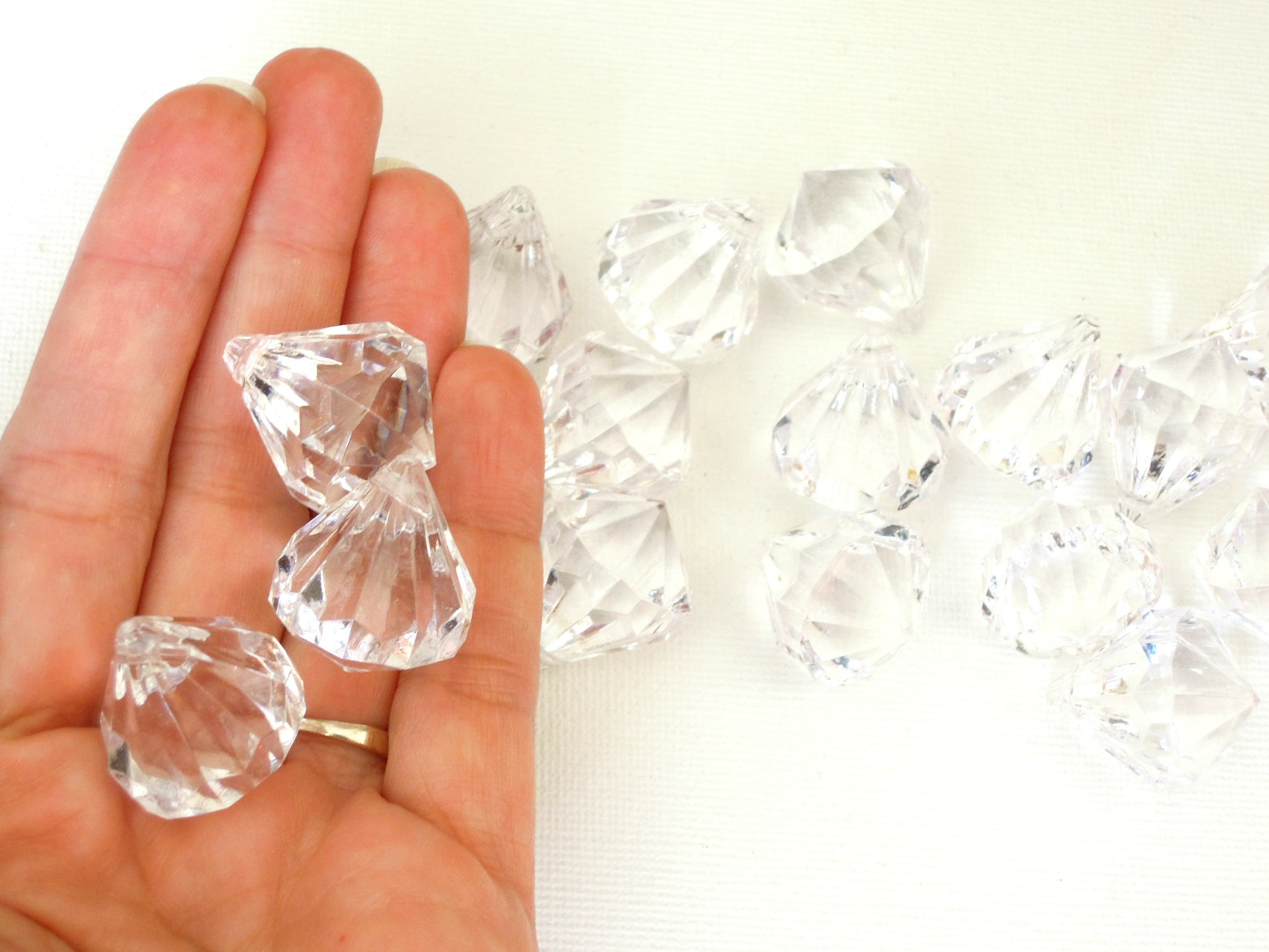 15 Acrylic Crystal Chandelier Drops Diamond Shaped Clear Resin Uk 15 Acrylic Crystal Chandelier Drops, Acrylic Chandelier Drops Uk