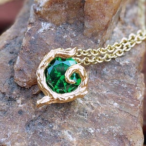 Kokiri Emerald Pendant image 1