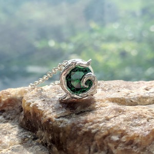 Kokiri Emerald Pendant image 3