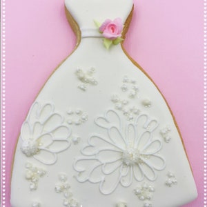 Wedding Cookies ,Bridal Shower Favors, Engagement Favors, Bridesmaid Dress Cookie. - On the color of your theme party. - Individually Wrap