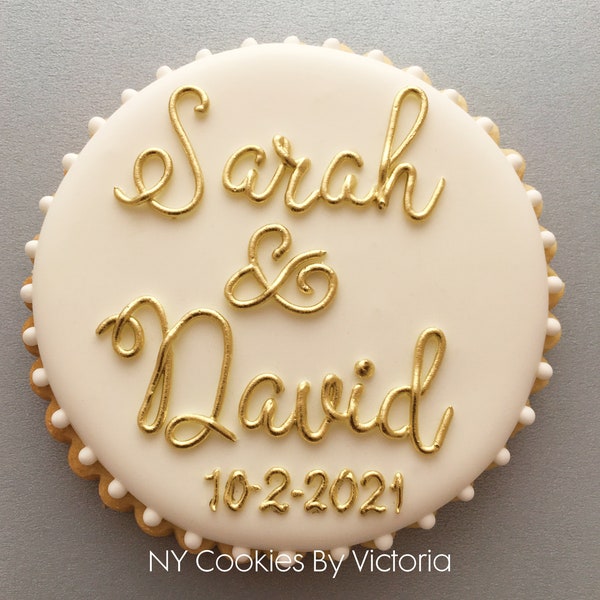 Wedding Cookie with Names or Initial in Gold or Silver - Engagement Cookies - Anniversary Cookie favors - Engagement Party