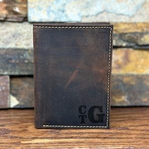 Cartera de cuero rústico personalizada, RFID, TriFold, padrinos de boda, regalos monogramas para hombres, Día del Padre, Navidad, Aniversario, Graduación