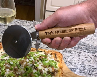 Personalized Pizza Cutter, House Warming Gift, College, Graduation, Kitchen, Utensils, Gifts for Friends, Monogrammed , Engraved, Christmas