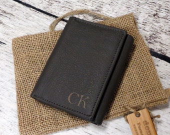 Tri-fold Mans Wallet Personalized - Monogram - Gifts for Men - Groomsmen Gift - Husband- Graduation - Leather - Monogrammed - Christmas