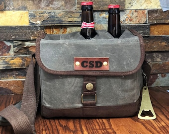 Beer Cooler Personalizzato, Groomsmen Regalo, Sport, Regali per Lo Sposo, Regali per Uomo, Groomsman, Tailgate, Festa, Borsa da pranzo, Compleanno, Isolato