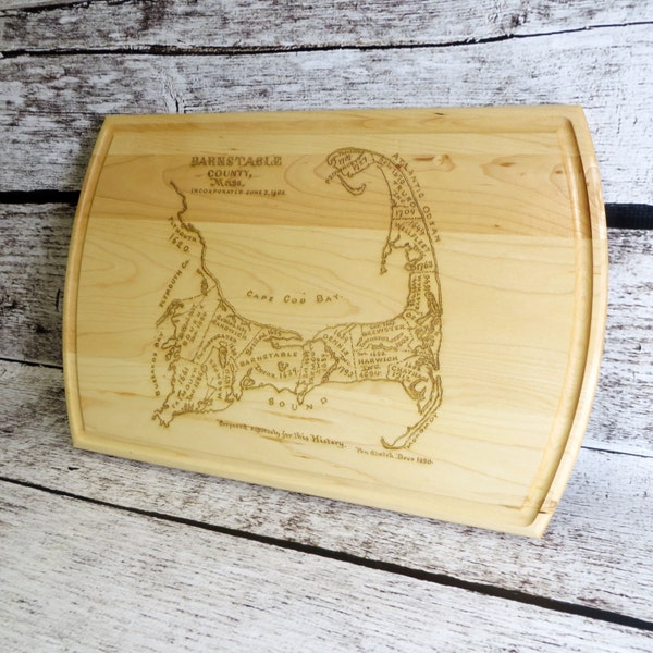 Tabla de cortar del mapa de Cape Cod - Personalizado - Calentamiento de la casa - Regalo de boda - Regalo único