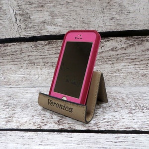 iPhone Stand Personalized, Cell Phone Holder, Smart Phone Stand, Phone Easel, Personalized Gift for Bridesmaids or Groomsmen GFT235 image 1