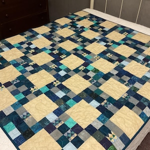 Blue lap quilt throw quilt