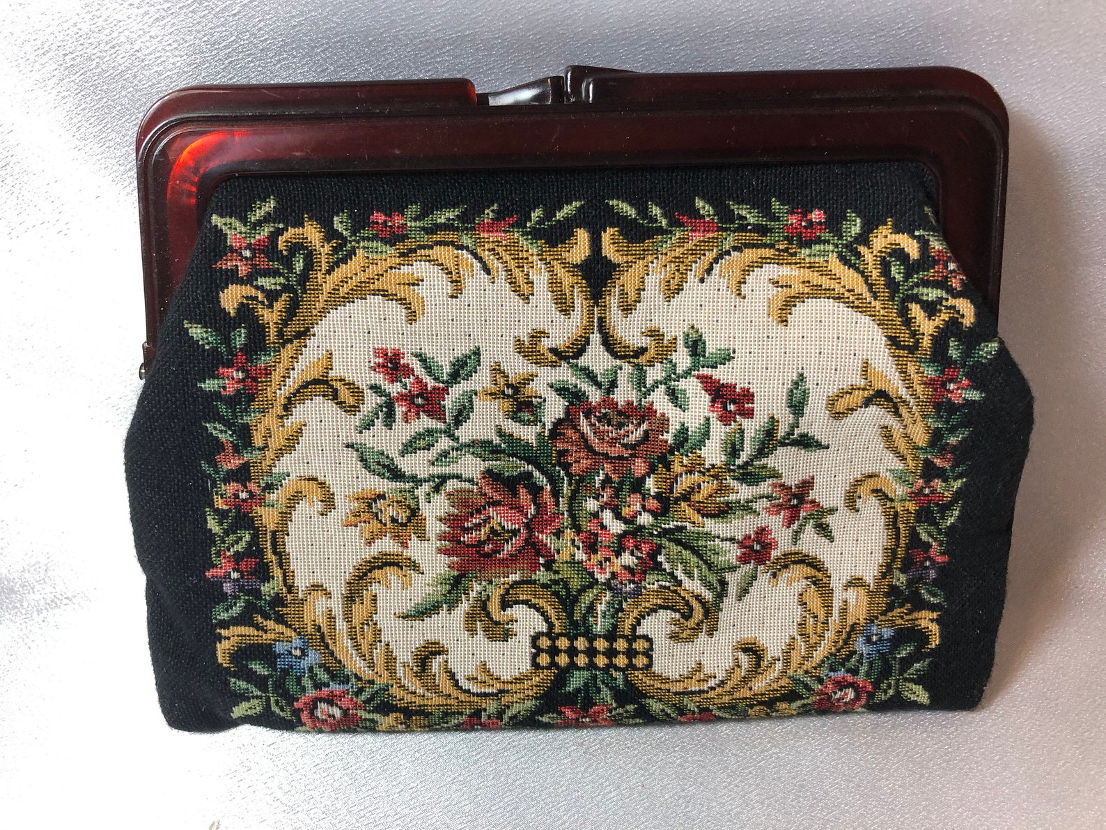 Vintage Needlepoint Clutch Purse with Floral Design clutch | Etsy
