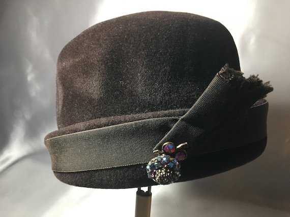 LaBelle Brown Felt Cloche, 1950s hat, labelle, la belle, brown felt hat, cloche