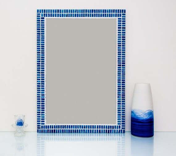 Silberne Wandspiegel - The Mid Century Modern Living Room