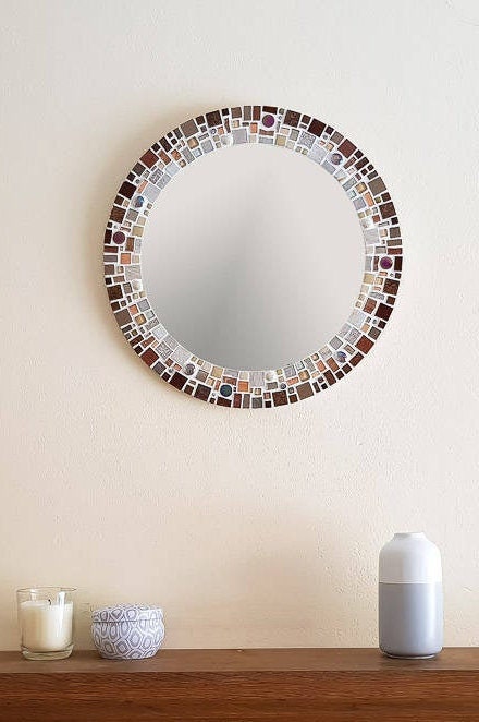 Handmade Red & Green Mosaic Mirror Artistic Round Wall Mirror for Bathroom  Elegance Small Circle Mirror for Unique Home Decor 