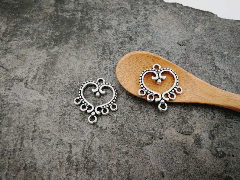 21x19 mm Antique heart chandelier connectors in silver brass