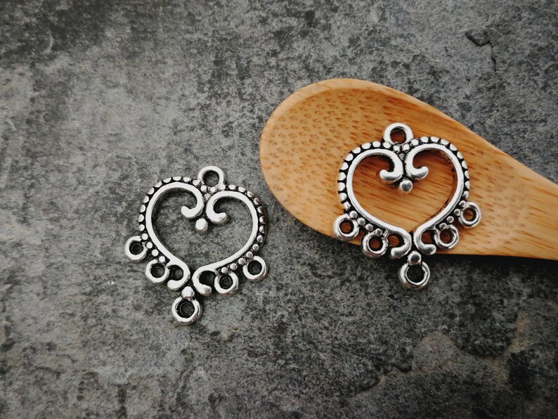 21x19 mm Antique heart chandelier connectors in silver brass