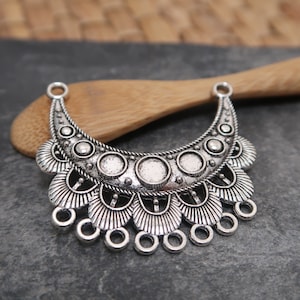 Half-moon lotus flower connector, multiple rows, 45 mm