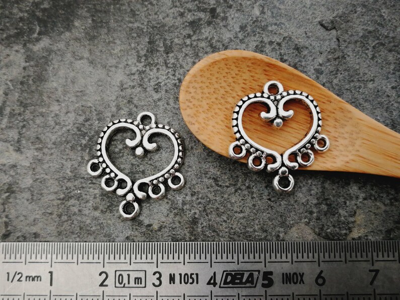 21x19 mm Antique heart chandelier connectors in silver brass