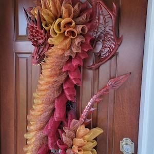 Red and Gold Flying S Dragon Wreath