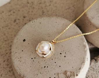 Freshwater Pearl Pendant Necklace/Dainty Camellia Pearl Necklace/Bridal Elegant Flower Necklace/Wedding jewelry/Her Birthday Christmas gift