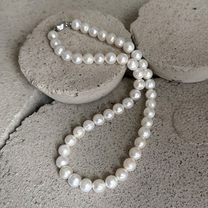 9-10mm Classic Freshwater Pearl Necklace/Dainty Baroque Pearl/Genuine Pearl Jewelry/ Wedding Bridal /Christmas/Birthday gift