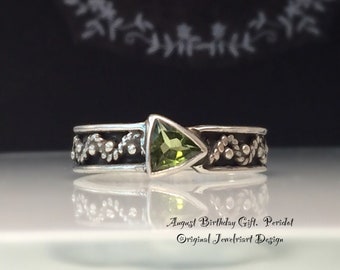 Sale/Artisan Peridot Ring/Trillion Peridot Ring/Modern Peridot Ring/August Birthstone/Silver Peridot Ring/Unique Peridot Ring/Free US Shippi