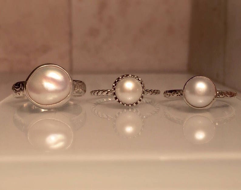 Pearl Ring/Natural Pearl Ring/Modern Pearl Ring/White Pearl Ring/Unique Pearl Ring/Upcycled Pearl Ring /Best Friend Gift/Free US Ship. image 2