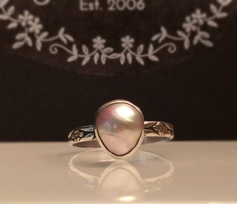 Blush Gold Pearl RingPink Pearl RingSolitare Pearl RingBlush Pearl Sterling Silver Statement Ring.Baroque Pearl RingJune/'s Birthstone
