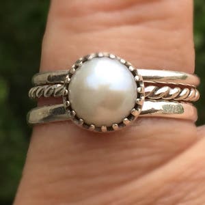 Pearl Ring/Stacker Ring/Sterling Silver Pearl Ring./Delicate Pearl Ring/Bridal Ring/June&#39;s Birthstone/Artisan Ring/Crown Ring/Free US Ship.