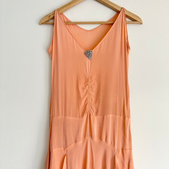 1920s Remarkable Silk Peach Shift Dress