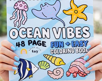 Libro para colorear Ocean Vibes con encuadernación en espiral: 48 páginas con diseños de vida marina.