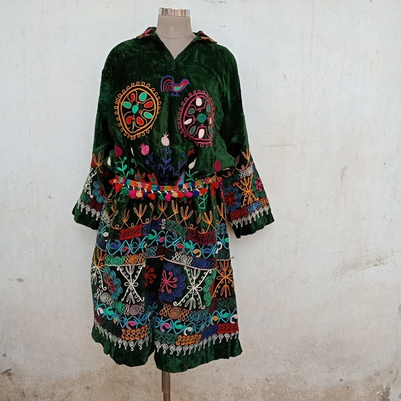 Vintage Trukmenistan, suzani dress, kimono dress,