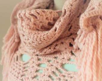 Crochet shawl light pink