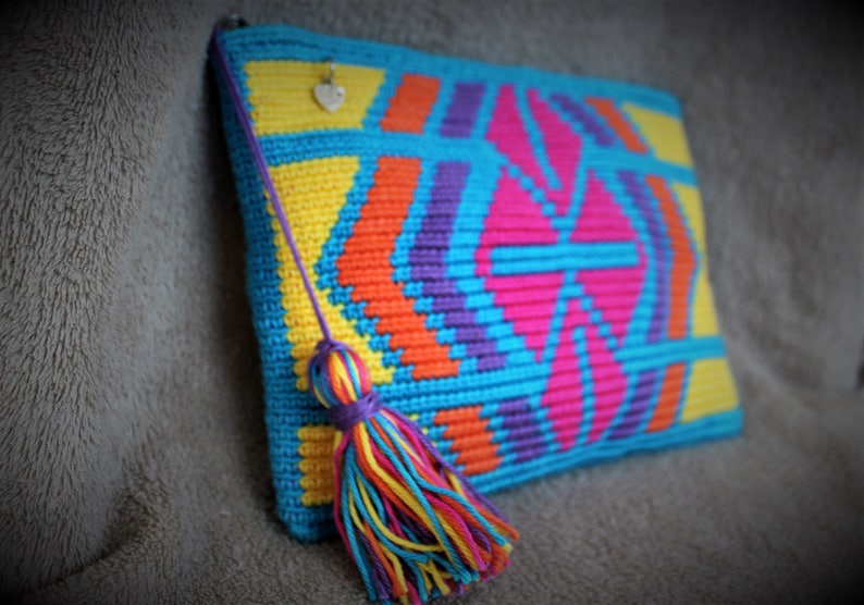 Mochila clutch crochet pattern, tapestry crochet pattern, mochila bag, mochila crochet pattern, crochet pattern pencil case image 1