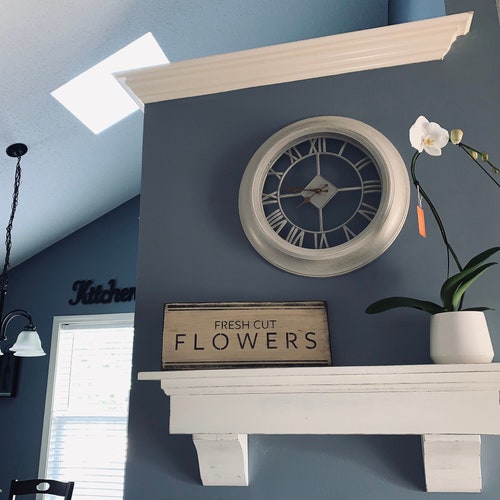 Farmhouse Floating shops Shelf w/ Corbels