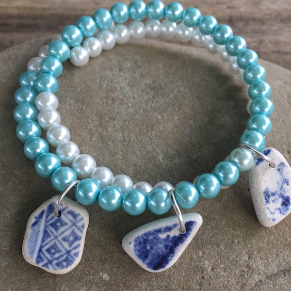 Beaded bracelet with blue pottery pieces, gift for beach lover, unique memory wire bracelet , fun summer beach feel bracelet