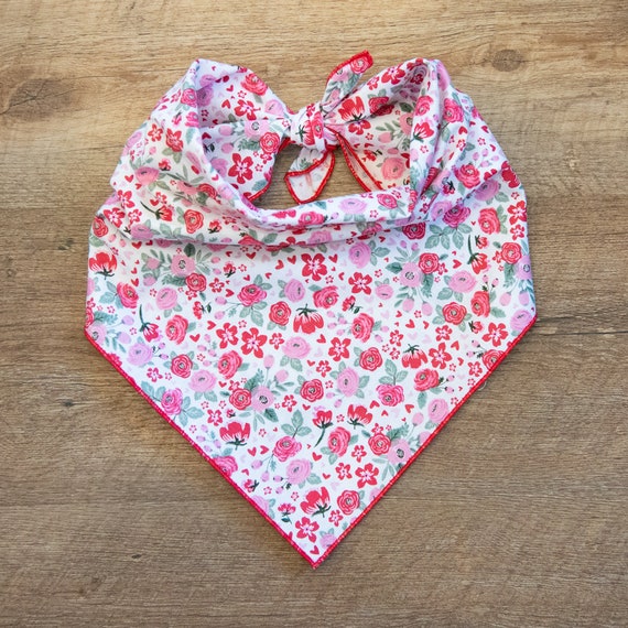 Red & Pink Valentine's Day Flower Dog Bandana, Red Pink Floral, Tie On Dog Bandana