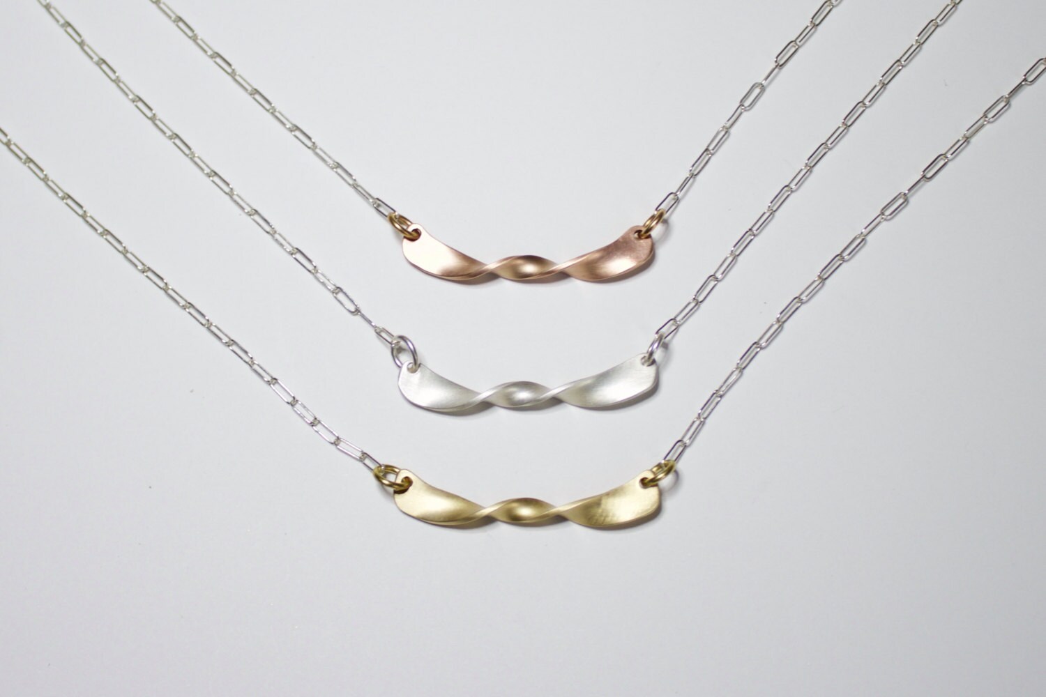 Delicate Twist Necklace, Small Twisted Necklace - Etsy
