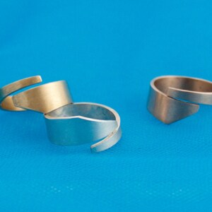 Asymmetric Ring, Geometric Statement Ring
