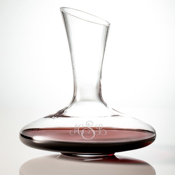 Personalized Crystal Wine Decanter - 43oz Custom Crystal Wine Decanter - Great Wedding, Bridesmaid or Personalized Gifts.