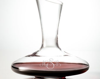 Personalized Crystal Wine Decanter - 43oz Custom Crystal Wine Decanter - Great Wedding, Bridesmaid or Personalized Gifts.
