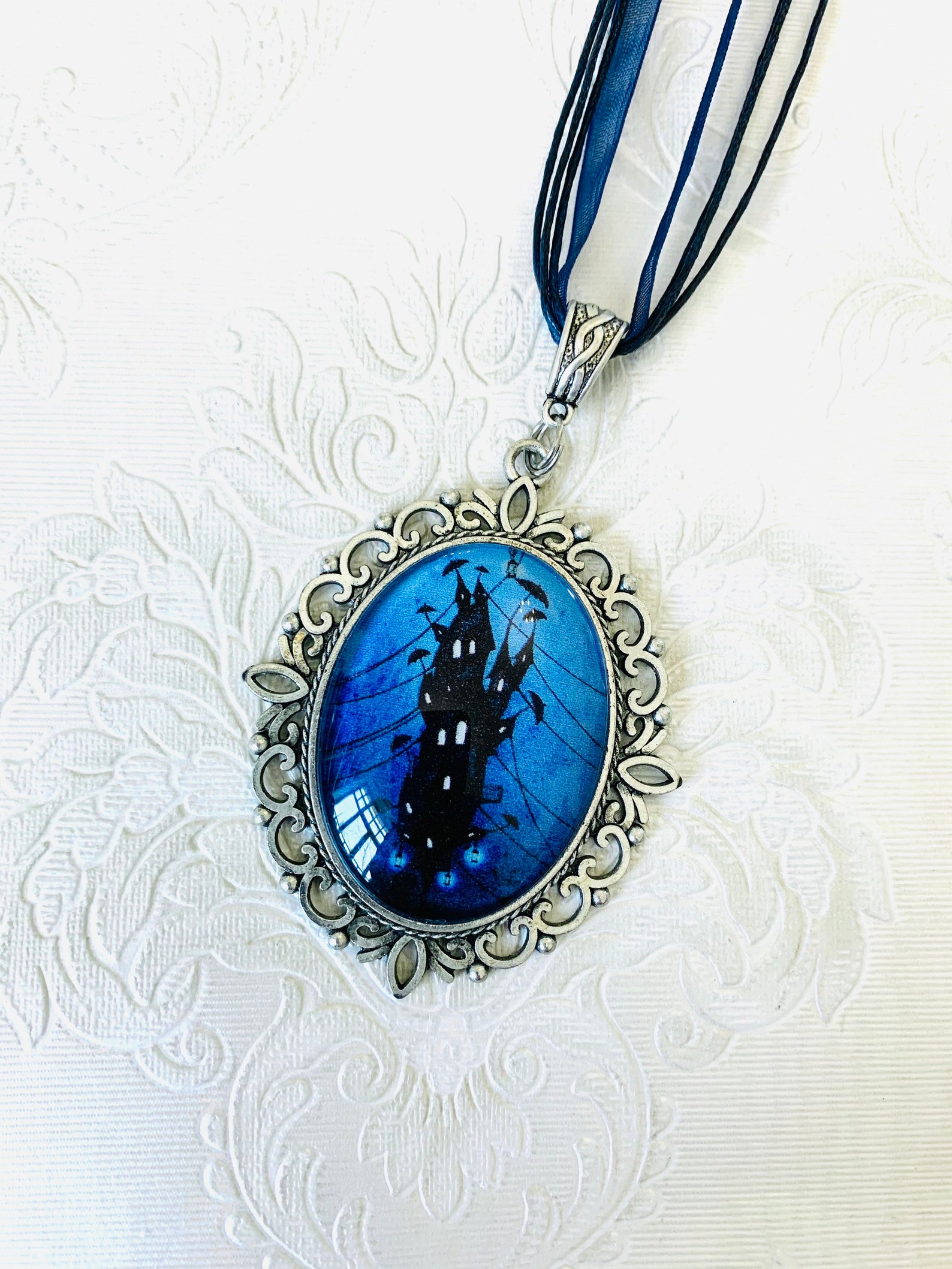 Große ovale Anhänger tragbare Kunst blauer Himmel | Etsy